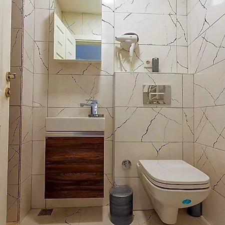 Taksim Bi Center Apart-hotel 4*