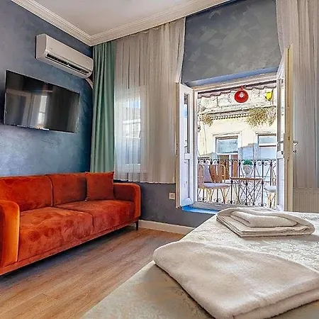 Apart-hotel Taksim Bi Center 4*