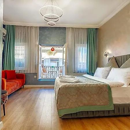 Taksim Bi Center 4*