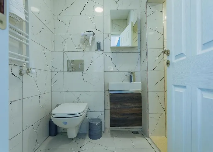 מלון דירות Taksim Bi Center 4*