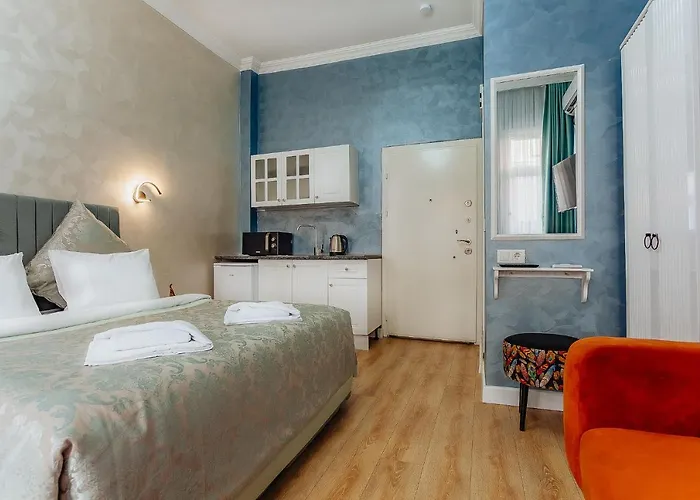 Taksim Bi Center 4*