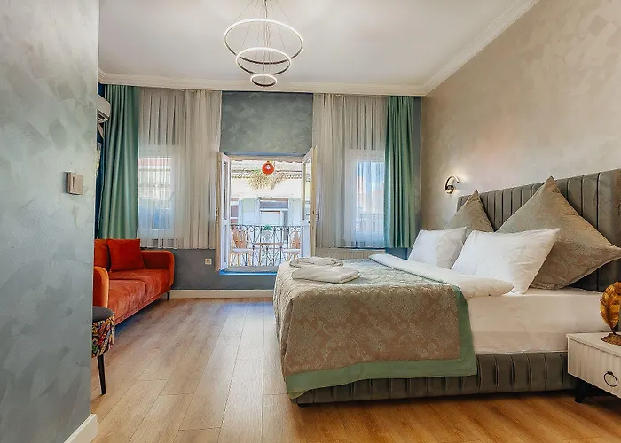 Taksim Bi Center 4*