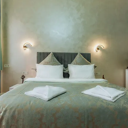 Taksim Bi Center Apart Otel 4*